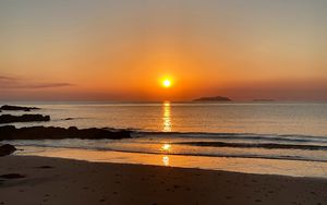 Preview wallpaper sunset, sea, beach, waves, dusk
