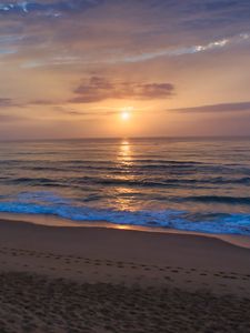 Preview wallpaper sunset, sea, beach, waves, dusk, evening