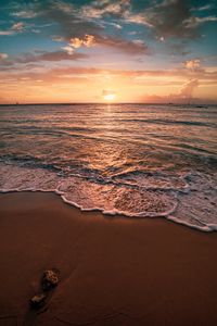 Preview wallpaper sunset, sea, beach, waves, water, dusk