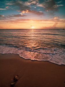 Preview wallpaper sunset, sea, beach, waves, water, dusk