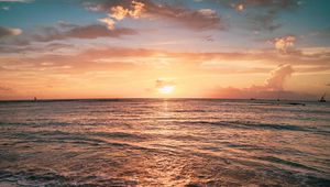 Preview wallpaper sunset, sea, beach, waves, water, dusk