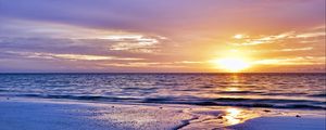 Preview wallpaper sunset, sea, beach, landscape, light