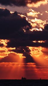 Preview wallpaper sunset, sea, clouds, dark, dusk
