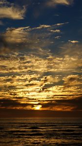 Preview wallpaper sunset, sea, clouds, dusk, horizon