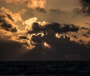 Preview wallpaper sunset, sea, clouds, horizon, dusk