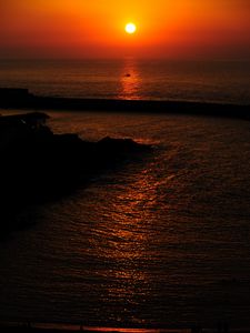 Preview wallpaper sunset, sea, dark, dusk, landscape