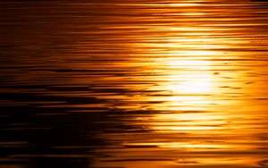 Preview wallpaper sunset, sea, glare, water, glow