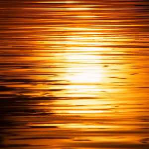 Preview wallpaper sunset, sea, glare, water, glow