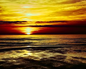 Preview wallpaper sunset, sea, horizon, sun, dark