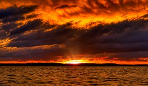 Preview wallpaper sunset, sea, horizon, water, clouds