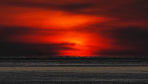 Preview wallpaper sunset, sea, horizon, dark, dusk