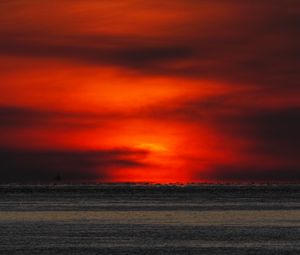 Preview wallpaper sunset, sea, horizon, dark, dusk