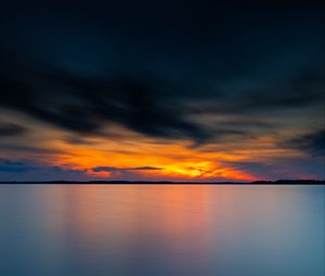 Preview wallpaper sunset, sea, horizon, clouds, dusk