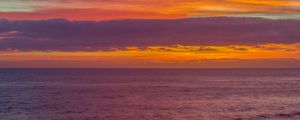 Preview wallpaper sunset, sea, horizon, clouds, waves