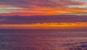 Preview wallpaper sunset, sea, horizon, clouds, waves
