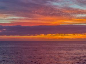 Preview wallpaper sunset, sea, horizon, clouds, waves