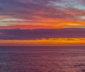 Preview wallpaper sunset, sea, horizon, clouds, waves