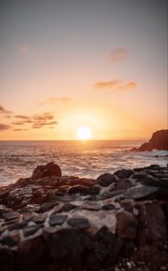 Preview wallpaper sunset, sea, shore, waves, landscape