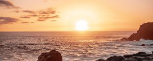 Preview wallpaper sunset, sea, shore, waves, landscape