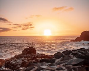 Preview wallpaper sunset, sea, shore, waves, landscape