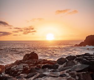 Preview wallpaper sunset, sea, shore, waves, landscape