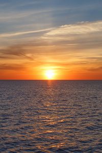 Preview wallpaper sunset, sea, sky, clouds