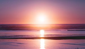 Preview wallpaper sunset, sea, sun, light, coast, horizon