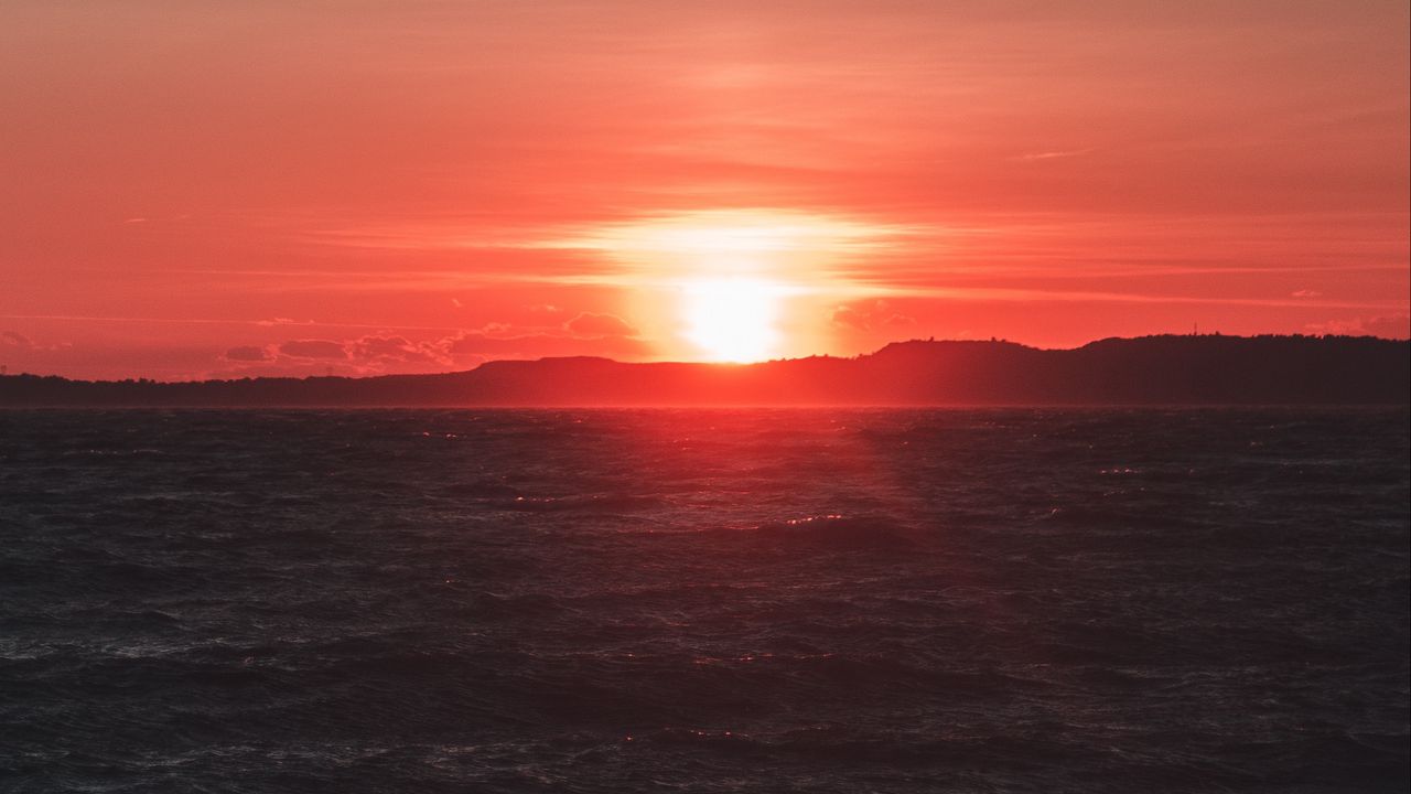 Wallpaper sunset, sea, sun, waves, shore, red