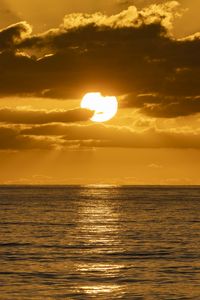 Preview wallpaper sunset, sea, sun, clouds, waves