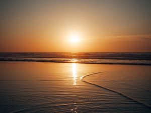 Preview wallpaper sunset, sea, water, waves, dusk