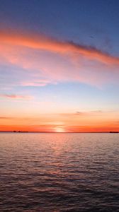 Preview wallpaper sunset, sea, water, horizon, dusk