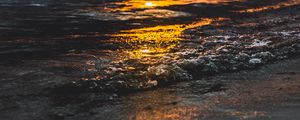 Preview wallpaper sunset, sea, waves, water, reflection