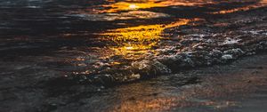 Preview wallpaper sunset, sea, waves, water, reflection