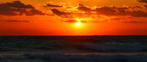 Preview wallpaper sunset, sea, waves, dusk, evening