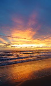 Preview wallpaper sunset, sea, waves, beach, dusk