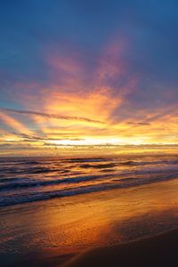 Preview wallpaper sunset, sea, waves, beach, dusk