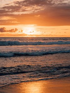 Preview wallpaper sunset, sea, waves, beach