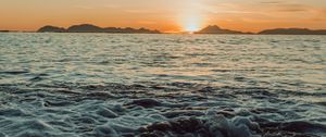 Preview wallpaper sunset, sea, waves, beach, water