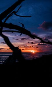 Preview wallpaper sunset, shore, clouds, sea