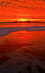 Preview wallpaper sunset, shore, snow, horizon, fiery