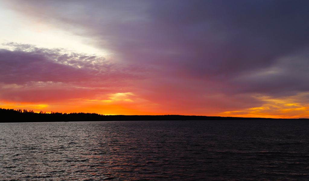 1024x600 Wallpaper sunset, sky, clouds, horizon, lake, water, landscape, nature