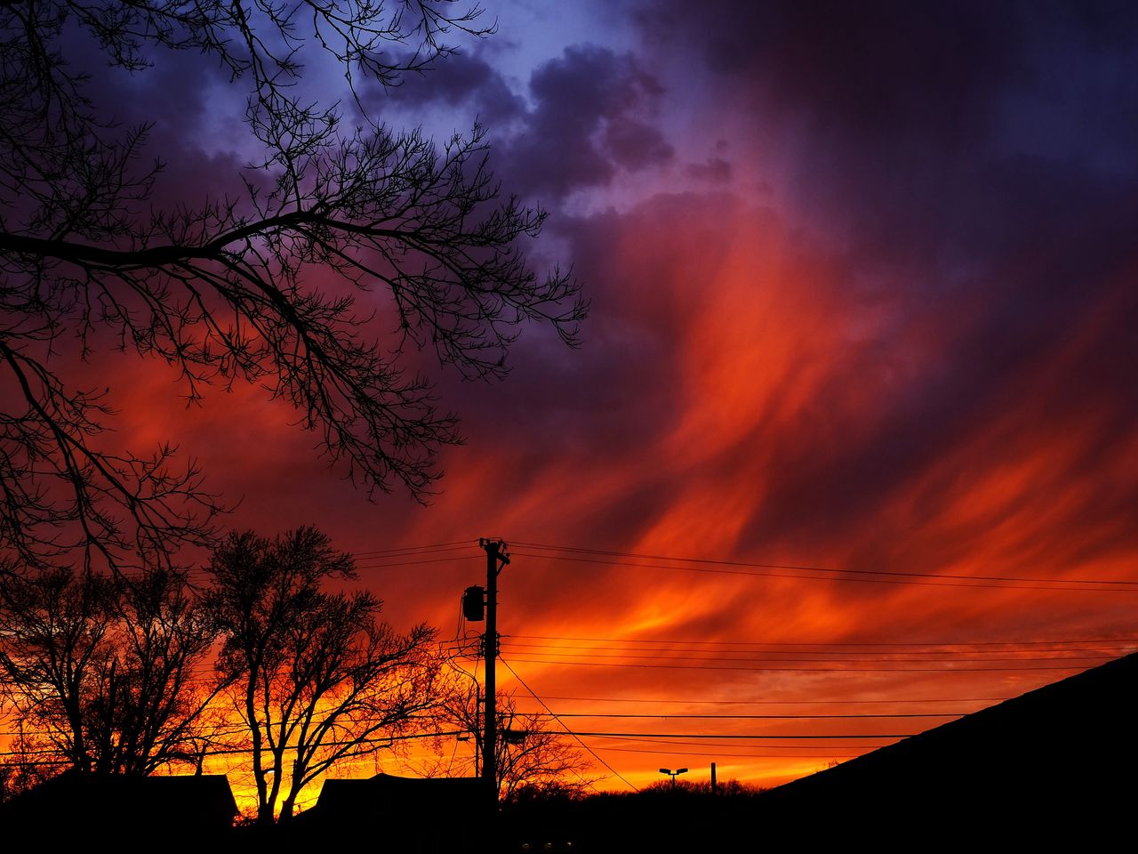 1280x960 Wallpaper sunset, sky, clouds, silhouette, trees, wires, evening