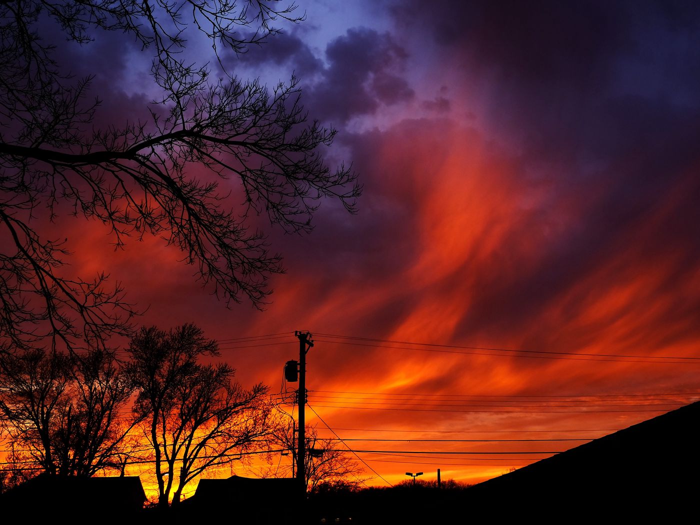 1400x1050 Wallpaper sunset, sky, clouds, silhouette, trees, wires, evening