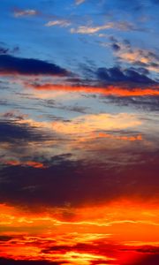 Preview wallpaper sunset, sky, clouds, sunlight, bright
