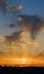 Preview wallpaper sunset, sky, clouds, rays
