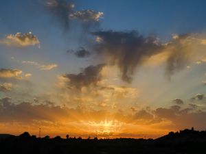 Preview wallpaper sunset, sky, clouds, rays