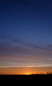 Preview wallpaper sunset, sky, horizon, clouds, night, landscape