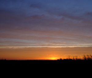 Preview wallpaper sunset, sky, horizon, clouds, night, landscape