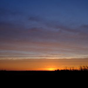 Preview wallpaper sunset, sky, horizon, clouds, night, landscape