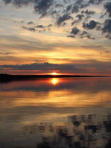 Preview wallpaper sunset, sky, lake, water, glare